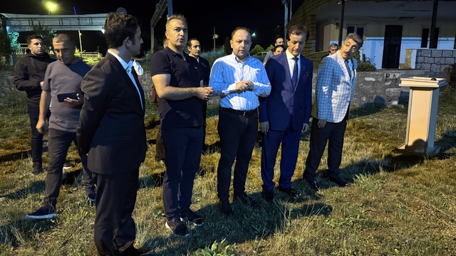 Destinasyon projesi tamamlanan Ardahan Kalesi aydınlatıldı