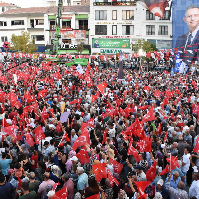CHP Genel Başkanı Özel, Aksaray'daki mitingde konuştu: