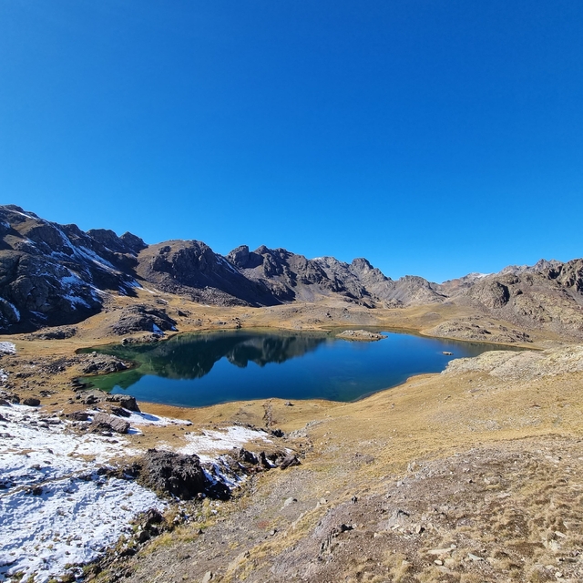 Yüksek rakımdaki göllerde 1 metreküp suda 160 mikroplastik çıktı