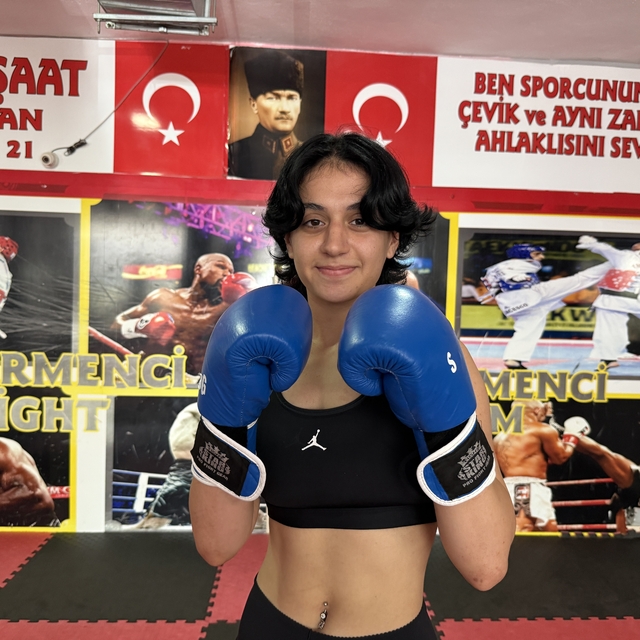 Kilo vermek için başladığı kick boksta Avrupa şampiyonluğunu hedefliyor