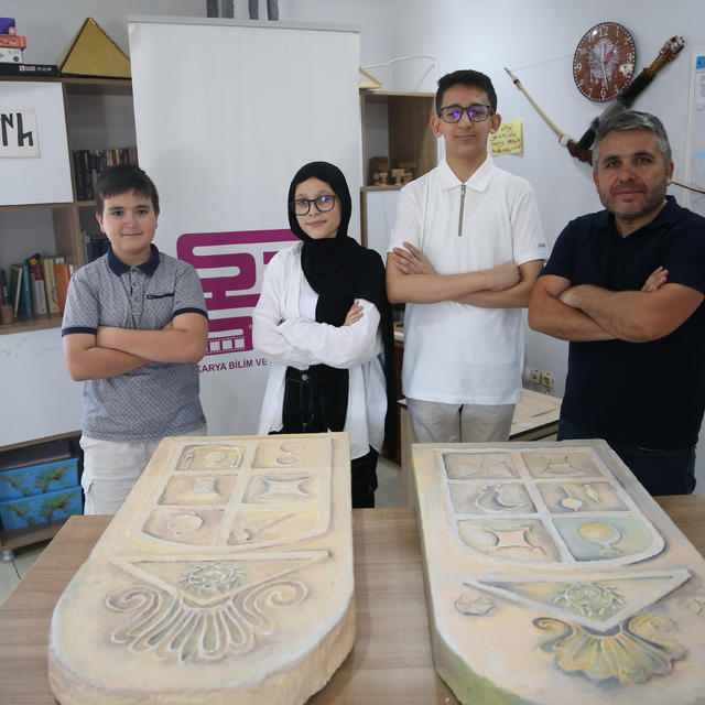 BİLSEM öğrencileri, Roma dönemi mezar taşlarındaki sembollere ışık tutuyor