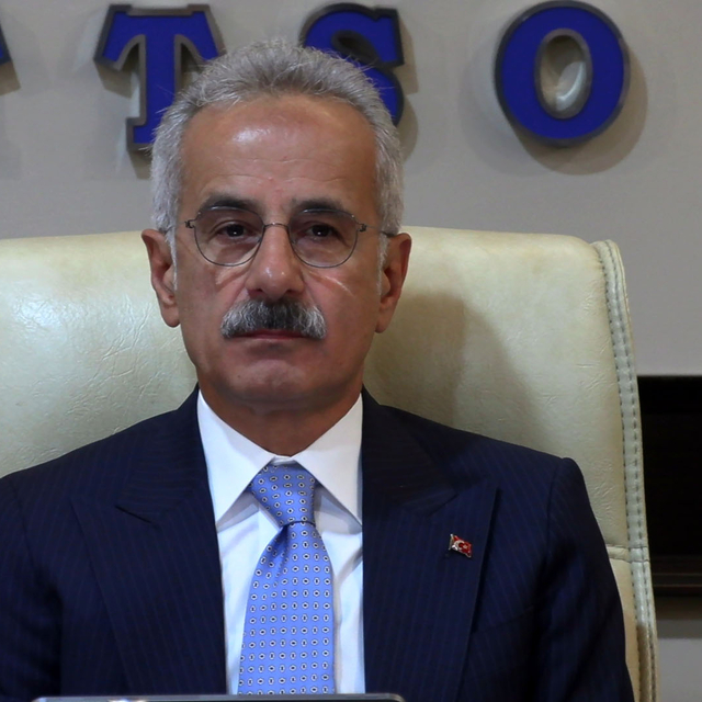 Bakan Uraloğlu: Türkiye'de denize yapılan 3'üncü havalimanını tasarladık
