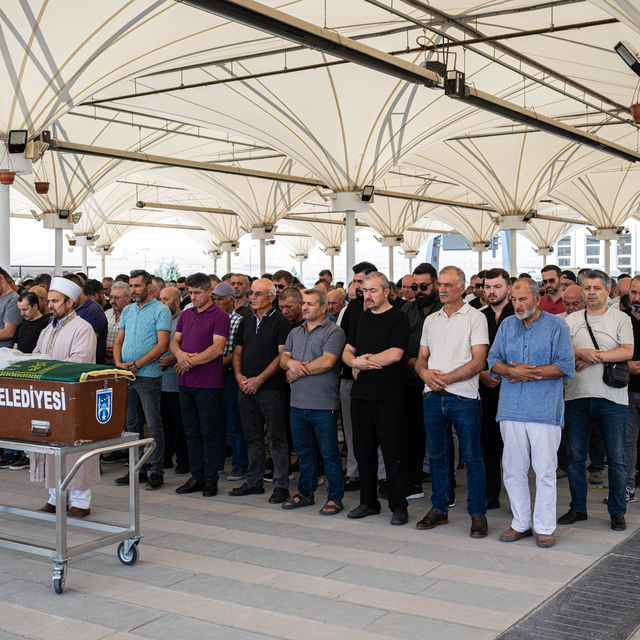 Ankara'daki kavgada hayatını kaybeden kadının cenazesi defnedildi