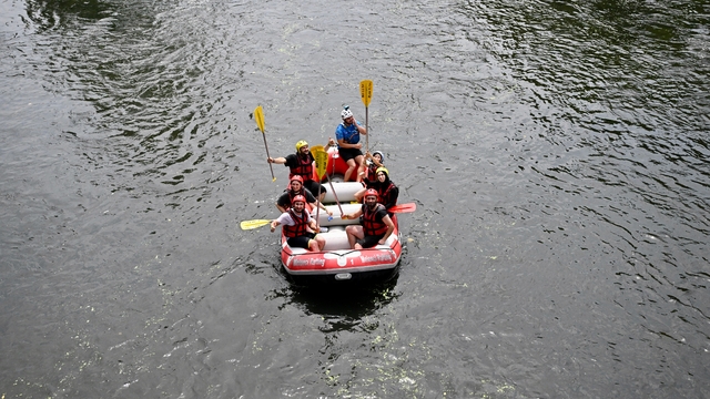 Adrenalin tutkunları Melen Çayı'nda rafting heyecanı yaşadı