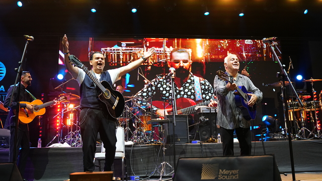 Gipsy Kings by Andre Reyes, Didim'de müzikseverlerle buluştu
