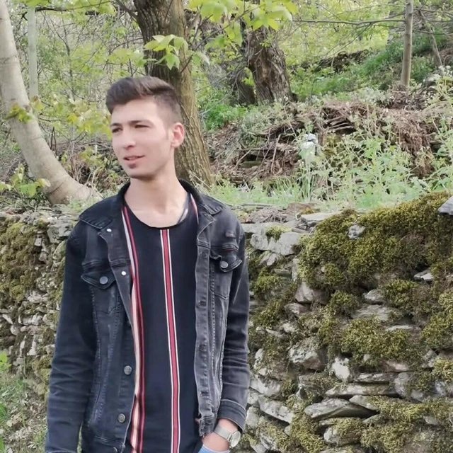 Kamyonetle çarpışan motosikletin sürücüsü öldü