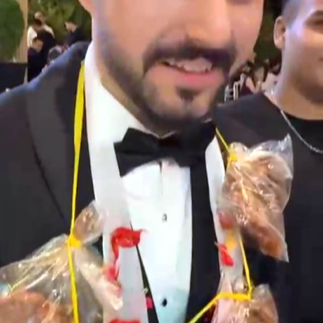 Damada altın yerine pirzola taktı