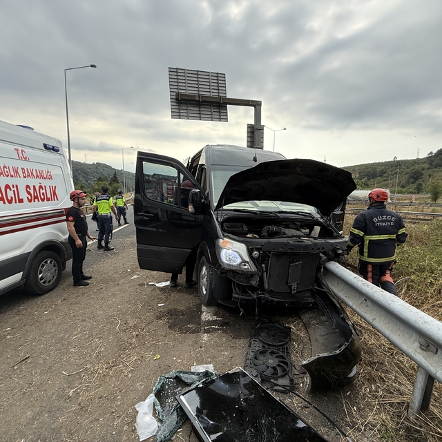 Müzisyen Çağan Şengül, Anadolu Otoyolu'ndaki trafik kazasında yaralandı