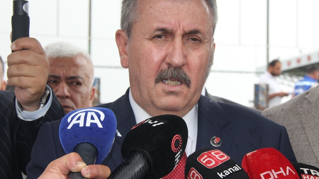 Destici: Biz kesinlikle terör örgütü ve onların elebaşlarına güvenmiyoruz
