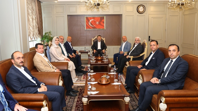 Bakan Yumaklı, Adıyaman'da; Çetintepe Barajı'nda su tutma aşaması başladı (2)