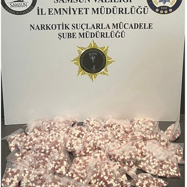 Samsun'da uyuşturucu operasyonunda 4 şüpheli gözaltına alındı