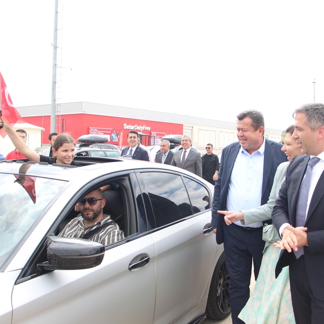 AK Parti'li Sırakaya: Gurbetçiler, 2024 yılında ekonomimize 10 milyar dolar...