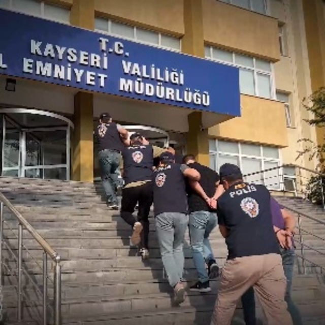 Kayseri'de dolandırıcılığa 7 gözaltı