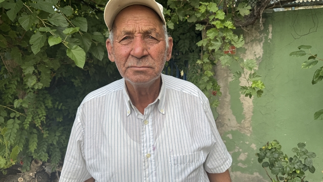 Afyonkarahisar'da yaşlı çift, iki katlı evini jandarmaya bağışladı