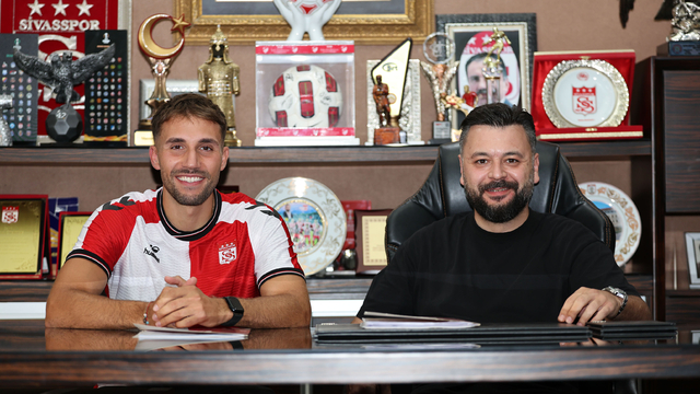 Sivasspor, Okan Erdoğan'ı transfer etti