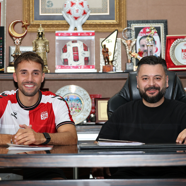 Sivasspor, Okan Erdoğan'ı transfer etti