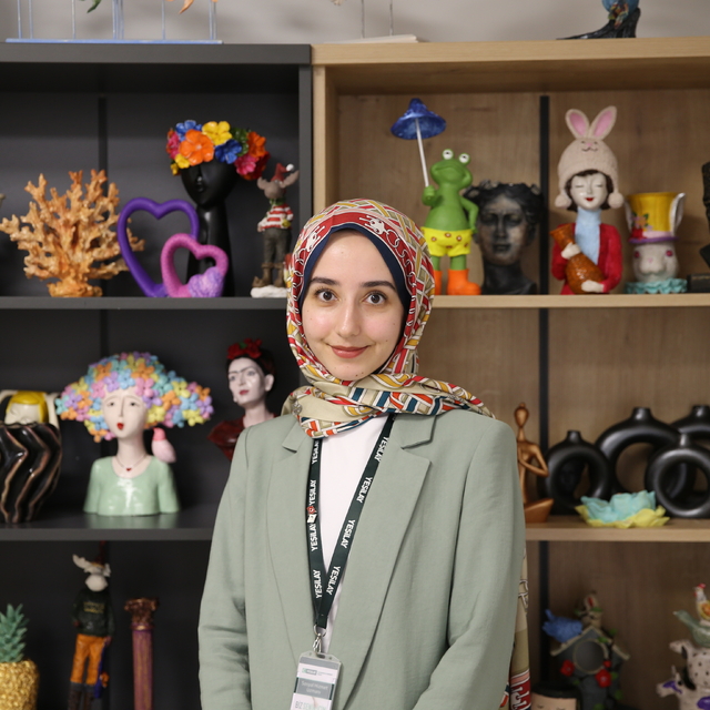 Yeşilay bağımlılıkla mücadelesine destek verdiği kişileri sanatla da tanışt...