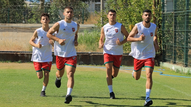 Karşıyaka kamp öncesi kadroyu kurdu