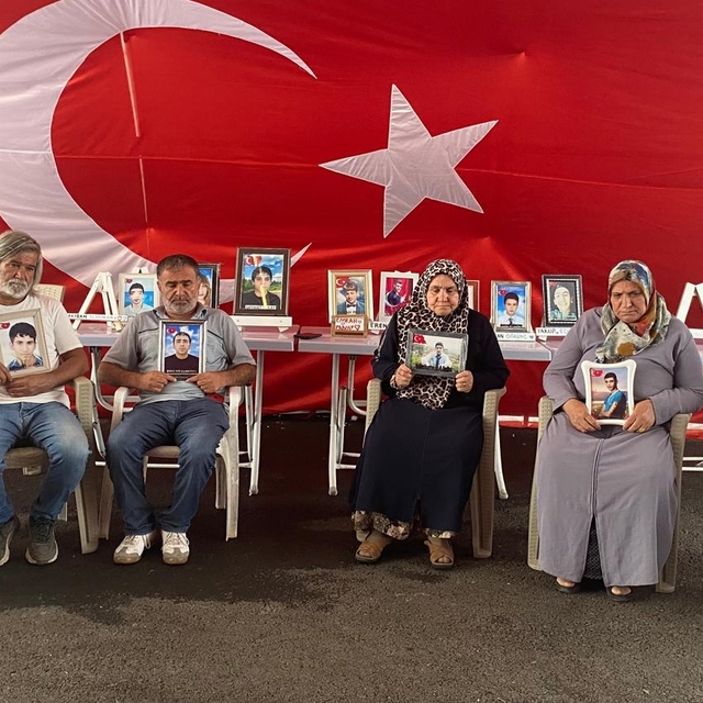 Diyarbakır anneleri evlatlarına kavuşmak istiyor