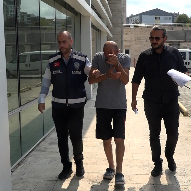 Hırsızlık için el feneriyle girdiği inşaatta suçüstü yakalandı