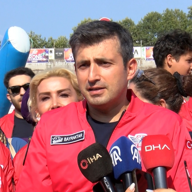 Selçuk Bayraktar: TEKNOFEST kuşağıyla ülkemiz tam bağımsızlık yolunda bir a...