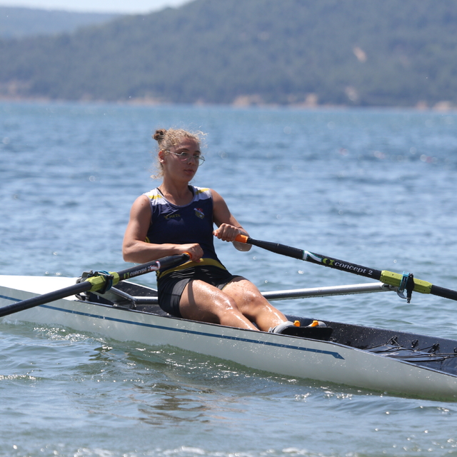Çanakkale'de düzenlenen Kürekte Sahil Sürat Türkiye Kupası yarışları sona e...