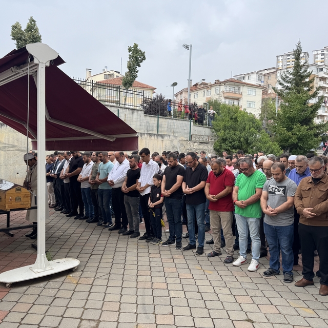 Kastamonu'da baraj gölünde boğulan çocuğun cenazesi defnedildi