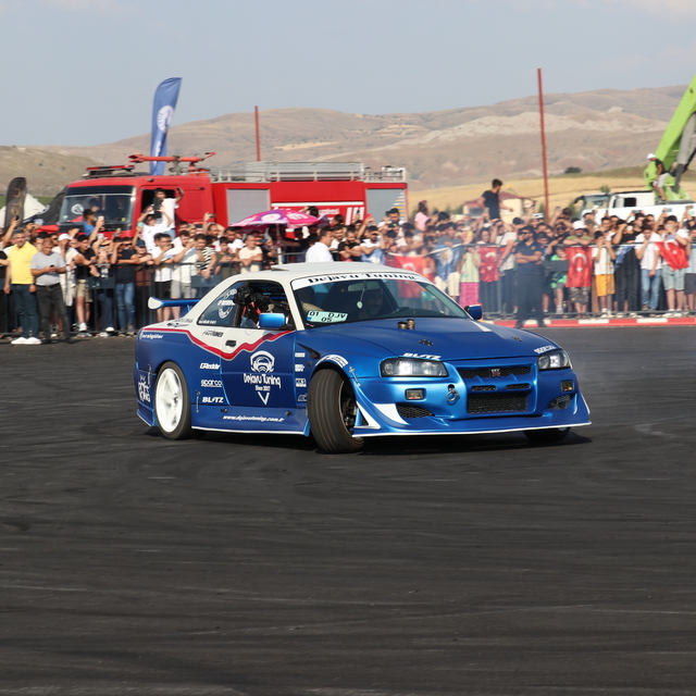 Sivas'ta drift tutkunları için özel pist açıldı