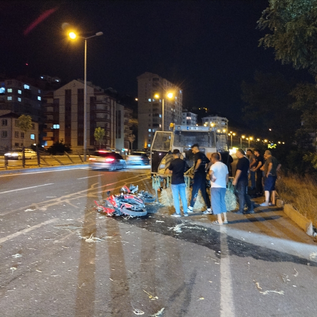 Kayseri'de traktöre arkadan çarpan motosikletin sürücüsü öldü