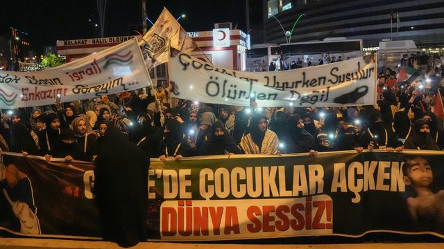 İsrail'in Gazze'ye saldırıları Diyarbakır'da protesto edildi