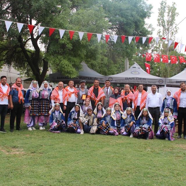 Afyonkarahisar'da "Baraklı Köyü 2. Dayanışma ve Buğday Festivali" yapıldı