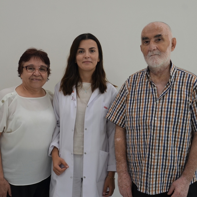 Evli çift, 42 yıllık sigara  tiryakiliklerinden birlikte kurtuldu