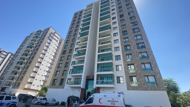 Diyarbakır'da elektrik akımına kapılan apartman görevlisi hayatını kaybetti
