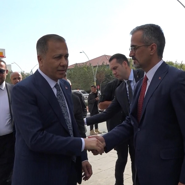 Bakan Yerlikaya Ağrı'da