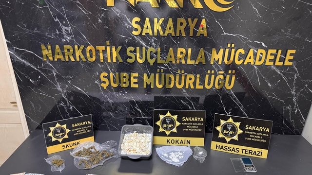 Sakarya'da uyuşturucu operasyonunda yakalanan zanlı tutuklandı