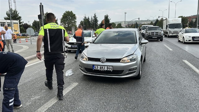 Kütahya'da otomobilin çarptığı yaya yaralandı