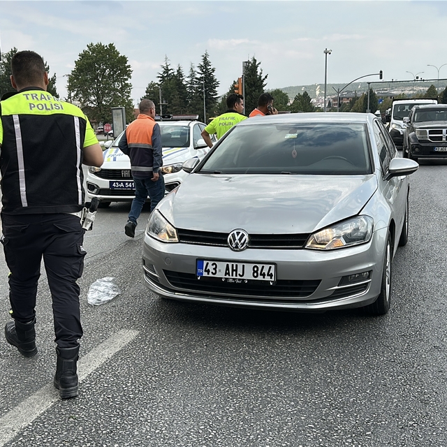 Kütahya'da otomobilin çarptığı yaya yaralandı