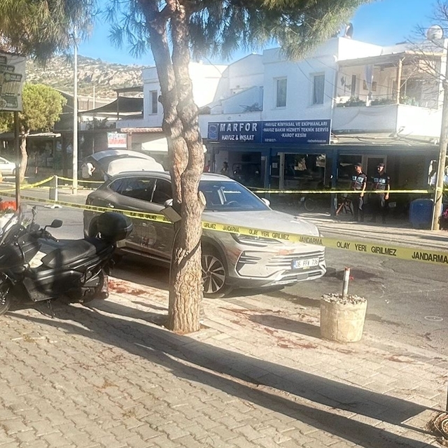 Bodrum'da yol verme meselesi yüzünden çıkan silahlı kavgada 3 kişi yaraland...