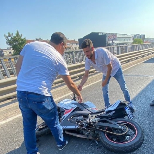 Yalova'da tıra arkadan çarpan motosikletin sürücüsü öldü