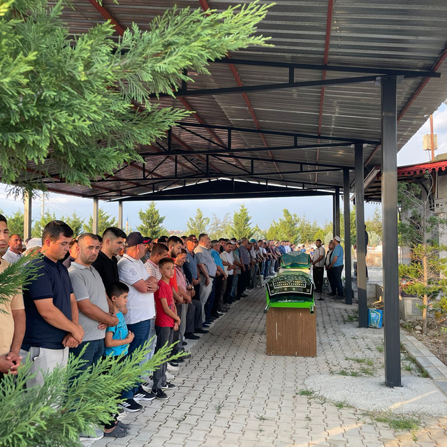 Gölete giren 2 çocuk boğuldu