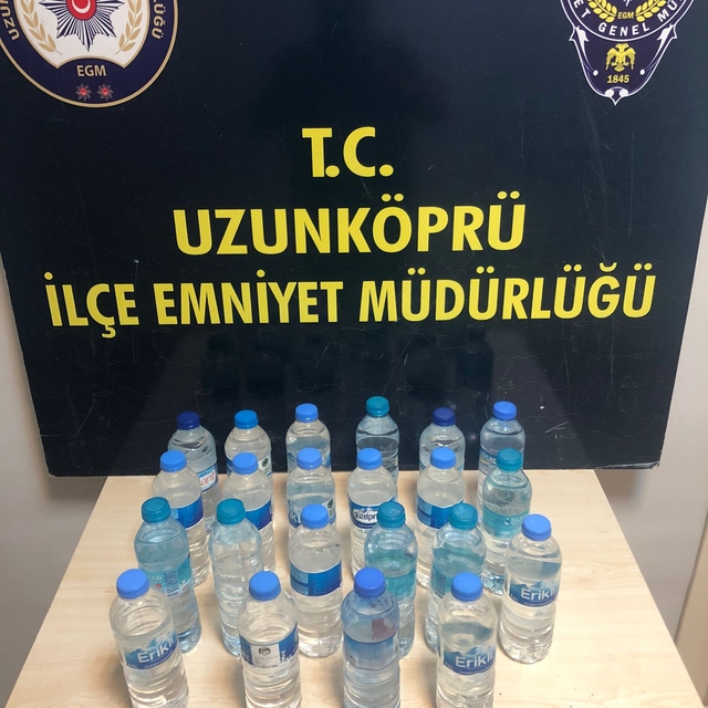 Edirne'de 11 litre sahte içki ele geçirildi