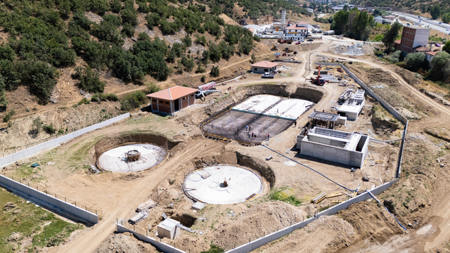 Akdağmadeni'nde atık su arıtma tesisi inşaatı sürüyor