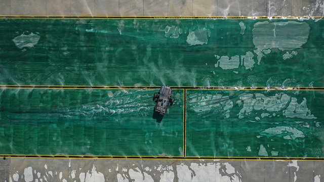 Jandarmanın zırhlı araç sürücüleri önce simülasyonda sonra parkurda eğitiliyor