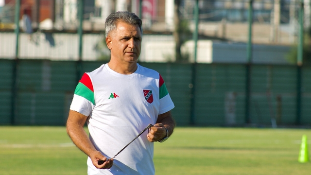 Karşıyaka'nın önceliği stoper