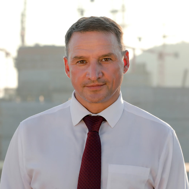 Akkuyu NGS çalışanları aileleriyle birlikte Büyükeceli Plajı'nı temizledi