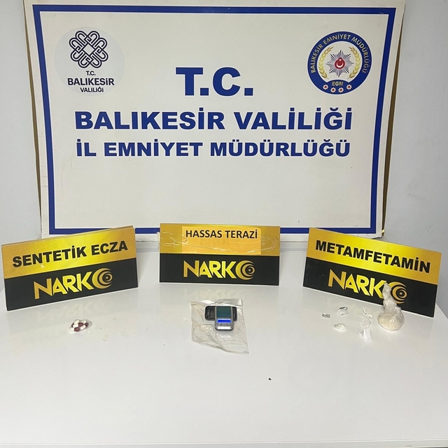 Balıkesir'de uyuşturucu operasyonunda 2 şüpheli yakalandı