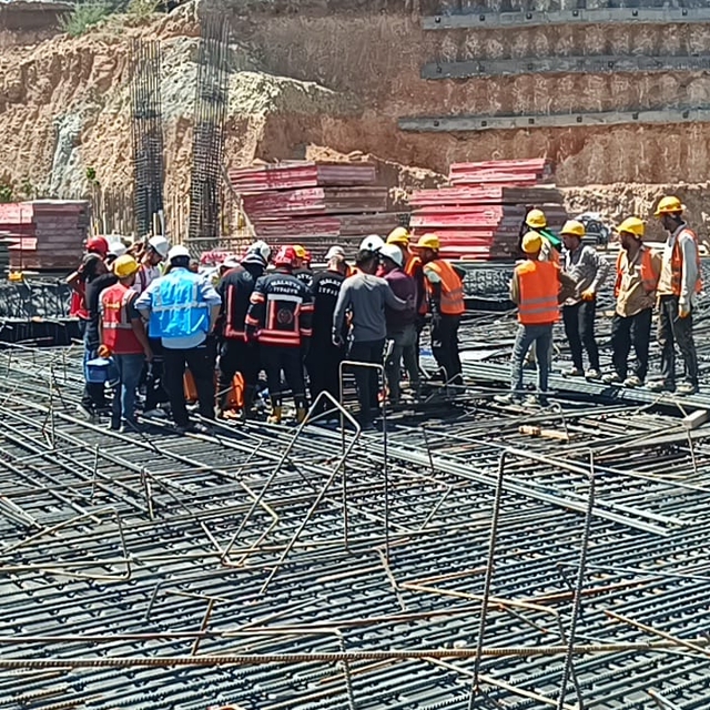 Malatya'da inşaatın iskelesinden düşen işçi yaralandı