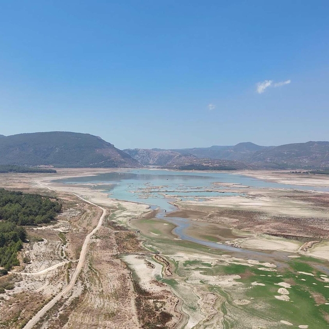 Prof. Dr. Yaşar: İzmir'e yer altı barajları ve göletler yapılmalı