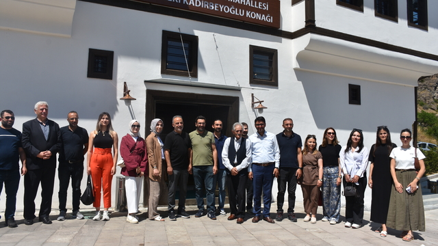 GÜM-TEK Derneği Başkanı Akçay, gazetecilerle bir araya geldi