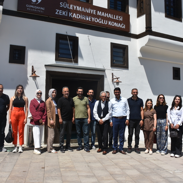 GÜM-TEK Derneği Başkanı Akçay, gazetecilerle bir araya geldi